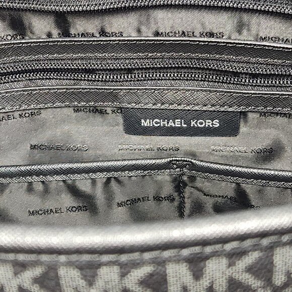 Authentic – Michael Kors Jet Set Medium Logo Tote Bag – PRICE IS FIRM - Picture 13 of 13